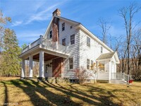 155 Horton Rd in Cold Spring, NY - Foto de edificio - Building Photo