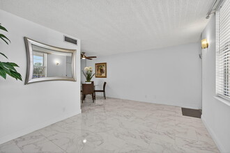 1131 SE 4th St in Boynton Beach, FL - Building Photo - Building Photo