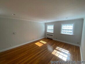 75 Wyman St in Newton, MA - Building Photo - Building Photo