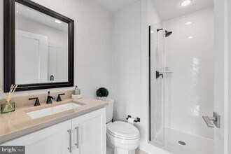 162 Ike Dr in Alexandria, VA - Building Photo - Building Photo