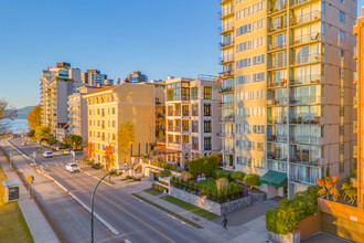 Cinque Terre in Vancouver, BC - Building Photo - Building Photo