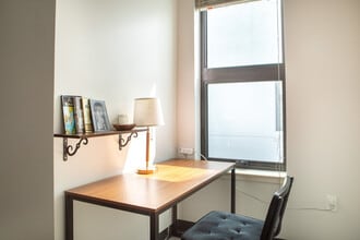 333 W State St in Milwaukee, WI - Foto de edificio - Building Photo