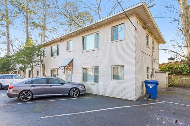 1978 Wellbourne Dr NE in Atlanta, GA - Building Photo - Building Photo