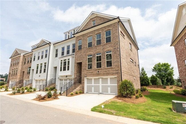 7826 Laurel Crest Dr in Suwanee, GA - Building Photo - Building Photo