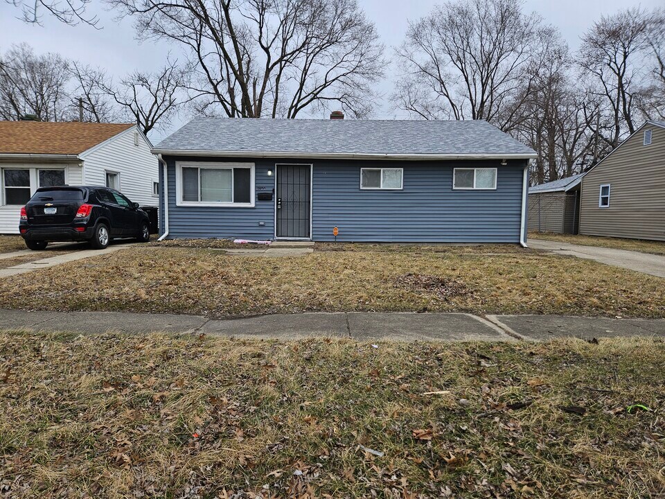 2900 Central Dr in Gary, IN - Building Photo