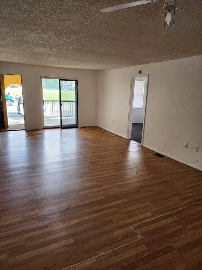 145 Snowshoe Ct Rentals in Mt Pocono, PA