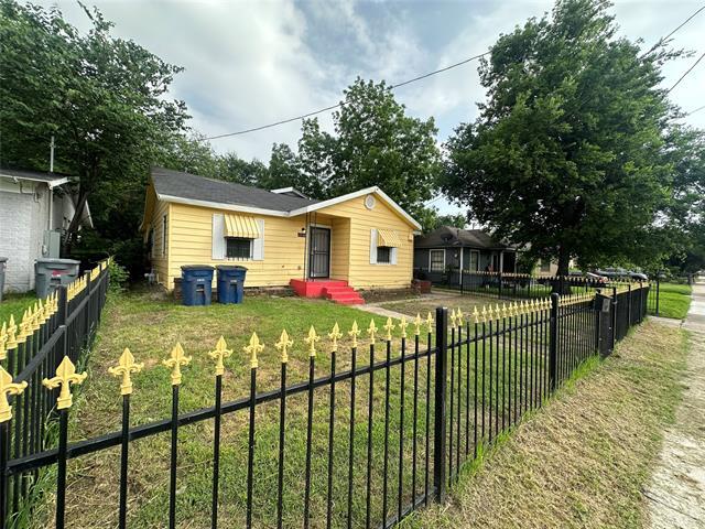2238 Elsie Faye Heggins St in Dallas, TX - Building Photo - Building Photo