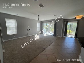 4233 Rustic Pine Pl in Wesley Chapel, FL - Building Photo - Building Photo