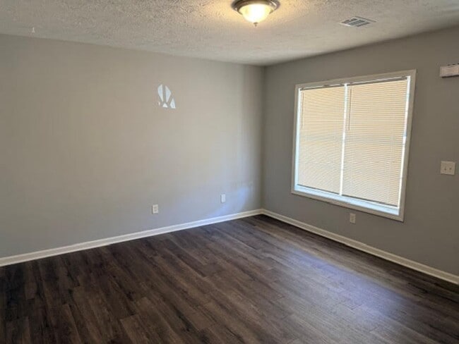 8319 Glenwoods Terrace in Riverdale, GA - Building Photo - Building Photo