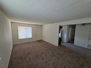 11590 Garnet Way in Auburn, CA - Building Photo - Building Photo