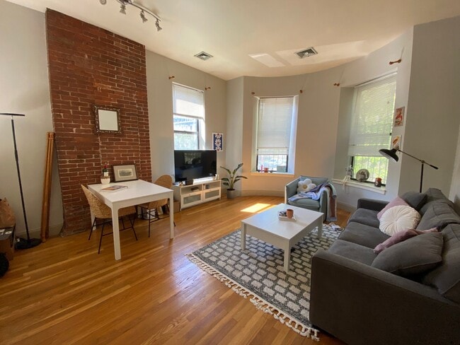 property at 42 Worcester Sq