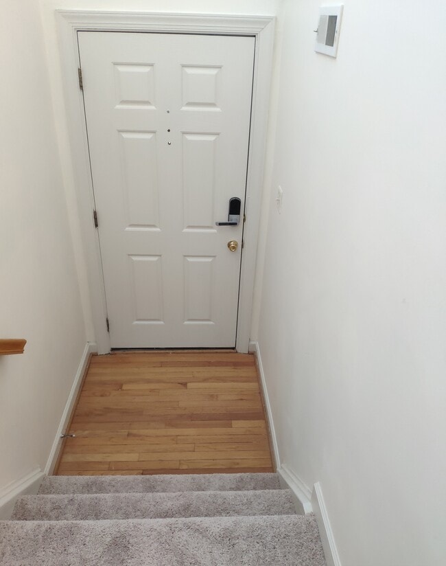 3950 Royal Lytham Dr in Fairfax, VA - Foto de edificio - Building Photo