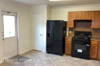 2201 Encino Dr in Corpus Christi, TX - Foto de edificio - Building Photo