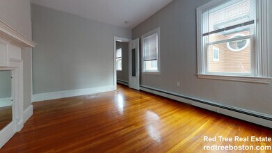 61 Dana St, Unit 8 in Cambridge, MA - Foto de edificio - Building Photo