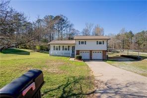 14 Pine Valley Dr in Powder Springs, GA - Foto de edificio