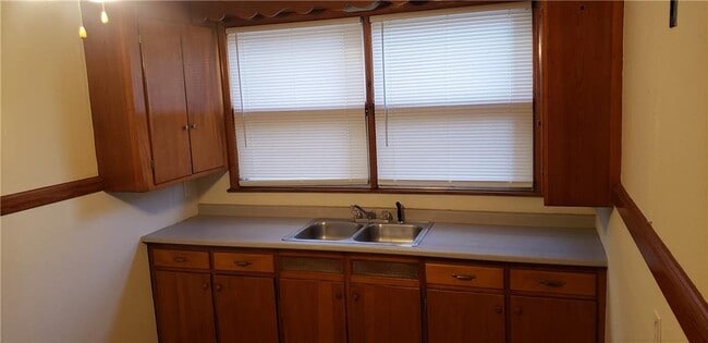 36 Roberts St in Woonsocket, RI - Building Photo - Building Photo