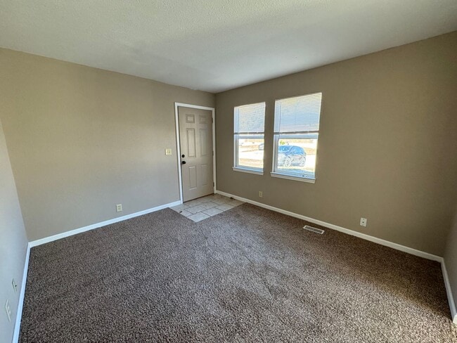 230 SE 121st Rd in Warrensburg, MO - Building Photo - Building Photo