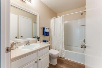 Posada West Apartments in Novato, CA - Building Photo - Building Photo