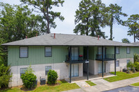 Ponderosa Forest Apartments in Savannah, GA - Building Photo - Building Photo