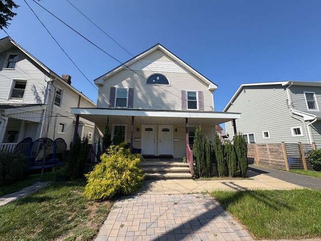 property at 511 Sewall Ave