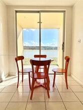 1670 NE 191st St in Miami, FL - Building Photo - Building Photo