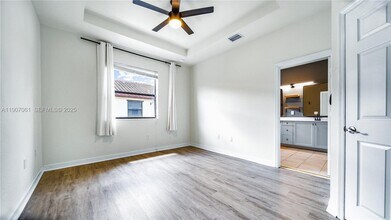 144 SE 34th Ave in Homestead, FL - Building Photo - Building Photo