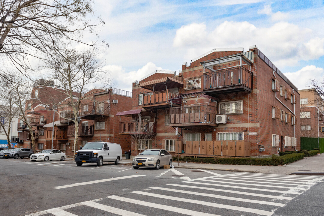 31 Ross St in Brooklyn, NY - Foto de edificio