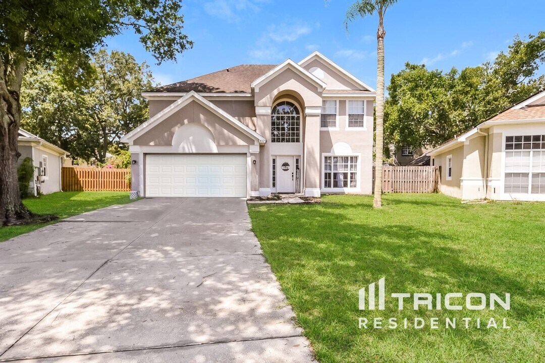 832 Garden Glen Loop in Lake Mary, FL - Foto de edificio