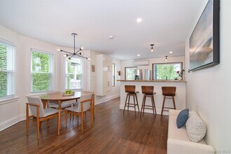 12 Grinnell St in Irvington, NY - Building Photo - Building Photo