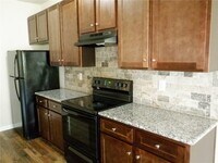 1522 Iris Walk photo'