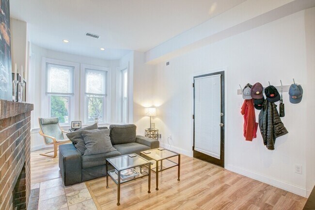 1527 T St NW in Washington, DC - Building Photo - Building Photo