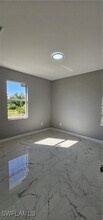 4706 6th St W in Lehigh Acres, FL - Foto de edificio - Building Photo
