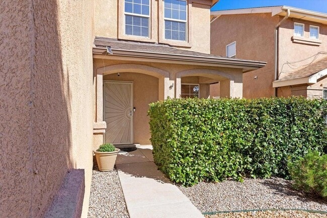 10504 Woodquail Dr NW in Albuquerque, NM - Building Photo - Building Photo