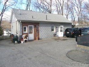 18 Capobianco St in Glen Cove, NY - Building Photo - Building Photo