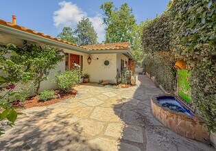 2350 Leeward Cir in Thousand Oaks, CA - Building Photo - Building Photo
