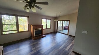 1811 Miller Dr in Branson, MO - Building Photo