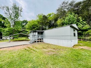 366 Trails End Way in Dalton, GA - Building Photo - Building Photo