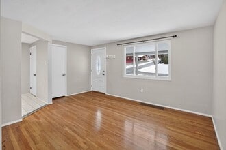 3341 Recker Dr in Pittsburgh, PA - Building Photo - Building Photo