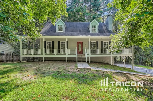 623 Cedarcrest Rd in Dallas, GA - Foto de edificio - Building Photo