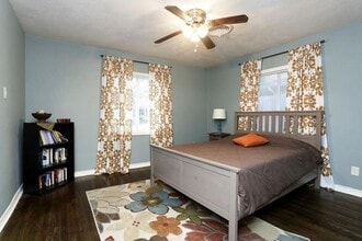 802 E 28th St, Unit A in Houston, TX - Foto de edificio - Building Photo