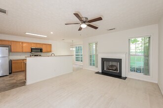 336 Parkview Manor Dr in Tucker, GA - Building Photo - Building Photo