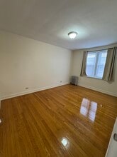 4956 S Prairie Ave in Chicago, IL - Foto de edificio - Building Photo