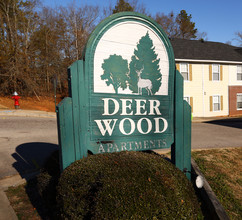 Deerwood Apartments in Winnsboro, SC - Building Photo - Building Photo