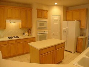 19118 High Canyon Ln in Tomball, TX - Foto de edificio - Building Photo