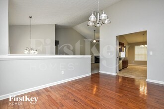 205 Trelawney Ln in Covington, GA - Foto de edificio - Building Photo