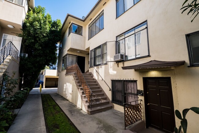 Gramercy Apartments in Los Angeles, CA - Foto de edificio - Building Photo