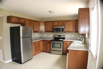 8 Sugar Maple Ln in Ona, WV - Building Photo - Building Photo