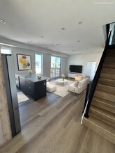 5506 Barton Ave, Unit 5506 1.2 in Los Angeles, CA - Foto de edificio - Building Photo