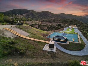 265 Westlake Blvd in Malibu, CA - Building Photo - Building Photo