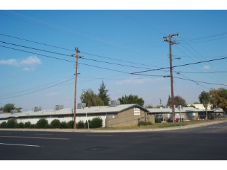 Terrace Way Gardens Apartments in Bakersfield, CA - Building Photo